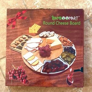 BAMBOO Round Cheese Board w/ Serving Utensils!
